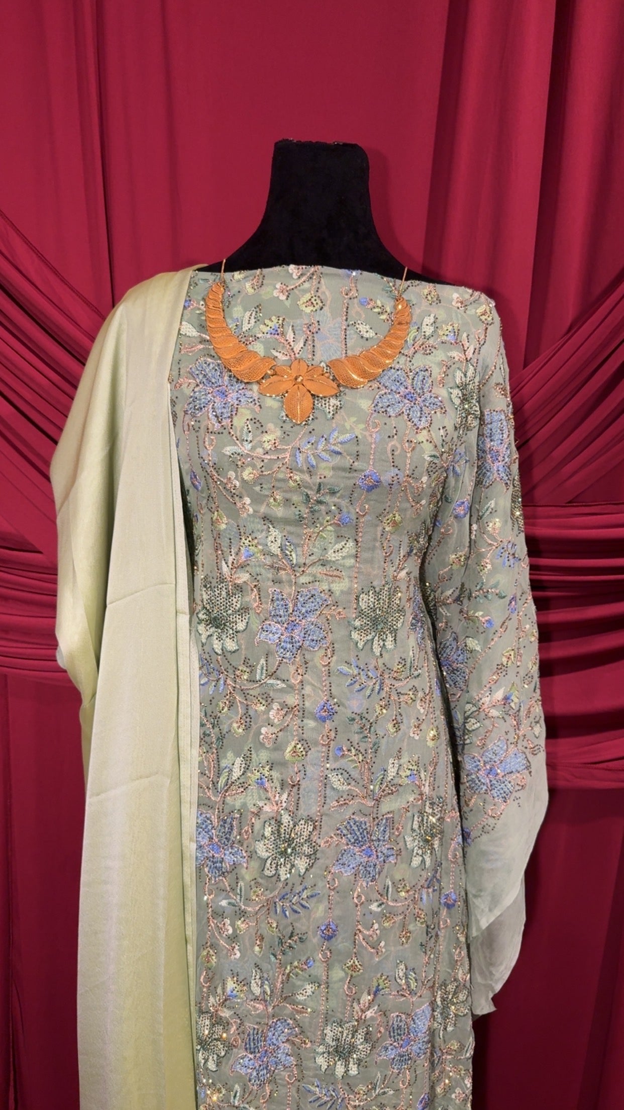 Champagne Meadow Dirac Set